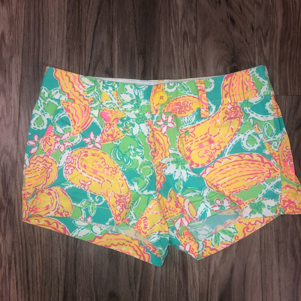 Lilly Pulitzer Pop Goes the Lemur Walsh Shorts